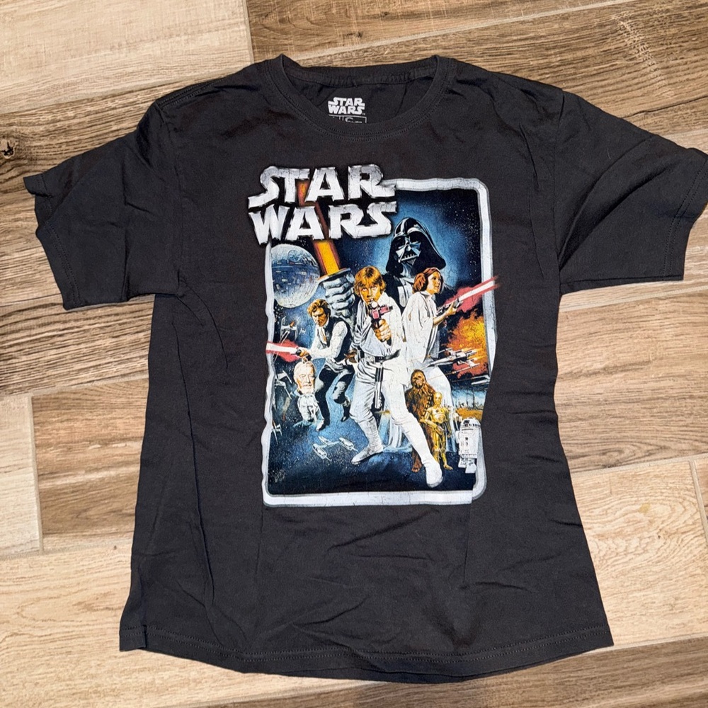 Star Wars Gray Graphic Tee NWOT youth large